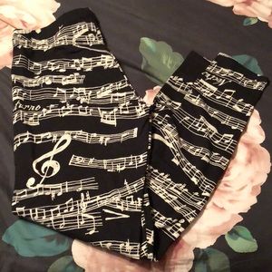 NWT Music note legging